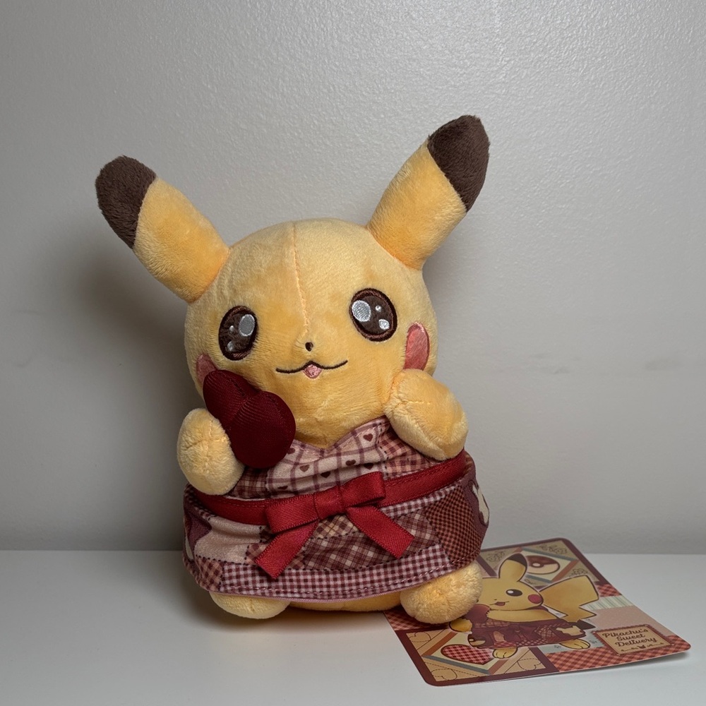 Pokemon Center Original Pikachu's Sweet Delivery Plush doll 7.28" 18.5cm Japan